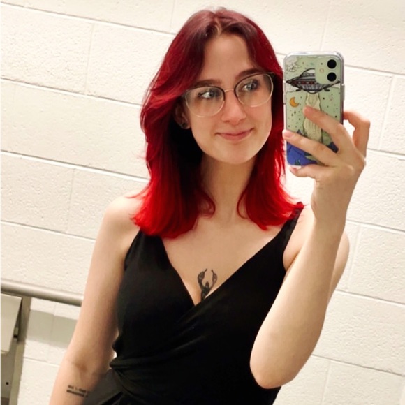 Meet your Posher, Rebecca - Picture 1 of 1